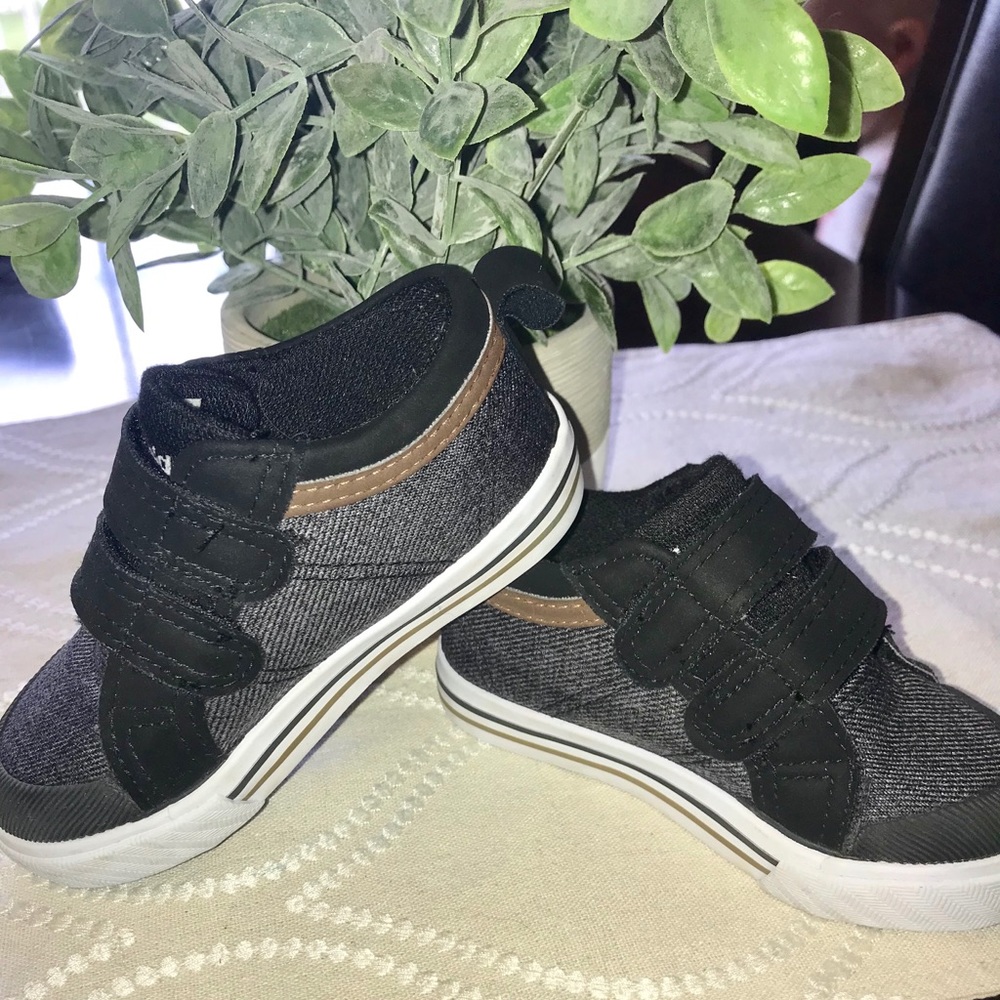 Boys Koala Baby Size 6 Shoes